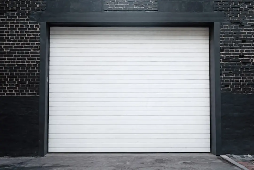 How Insulated Roller Garage Doors Can Improve Energy Efficiency